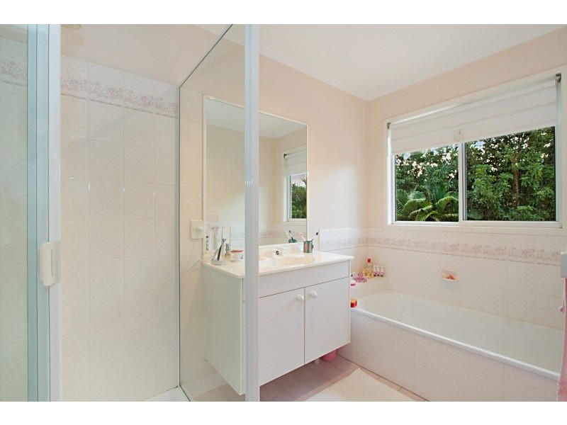 32 DEWSBURY ST, Middle Park QLD 4074