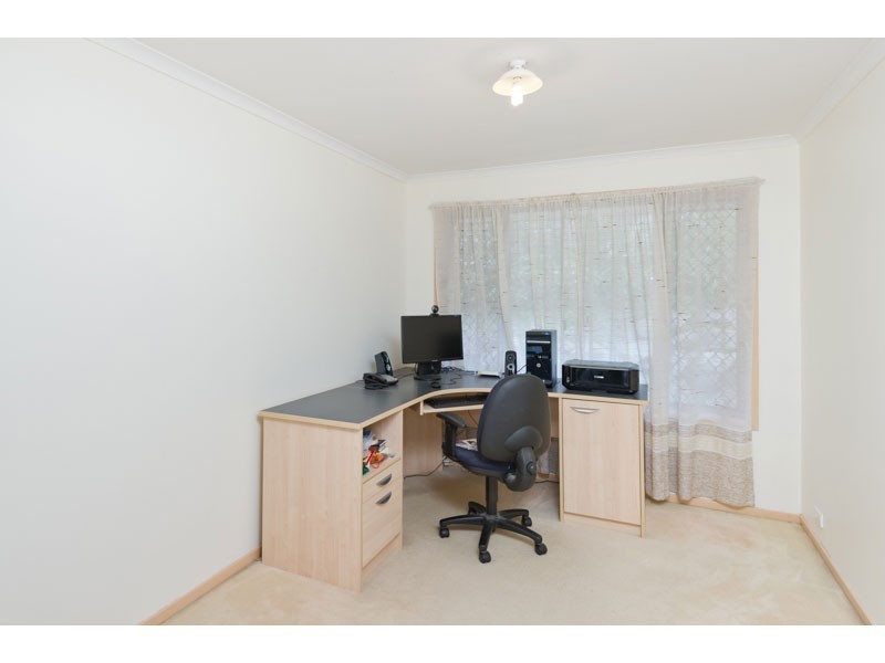 20 Mirbelia Street, Kenmore Hills QLD 4069