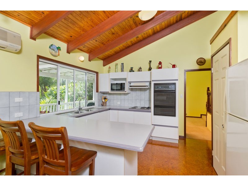 7 Crestview Street, Kenmore QLD 4069