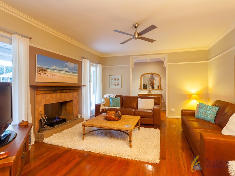 109 Pinjarra Road, Pinjarra Hills QLD 4069