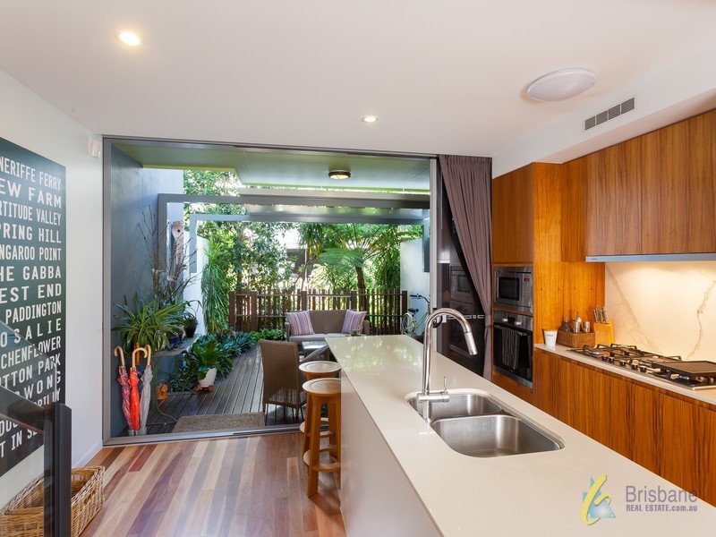 16W/28 Cordelia st, South Brisbane QLD 4101