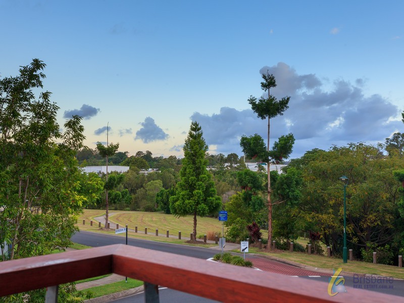 61 Sinnamon Road, Sinnamon Park QLD 4073