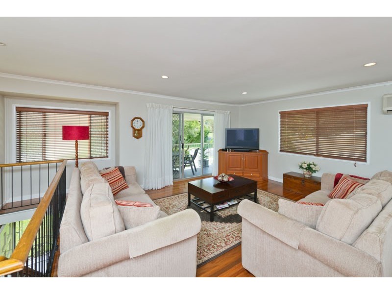 53 Aberfoyle Street, Kenmore QLD 4069