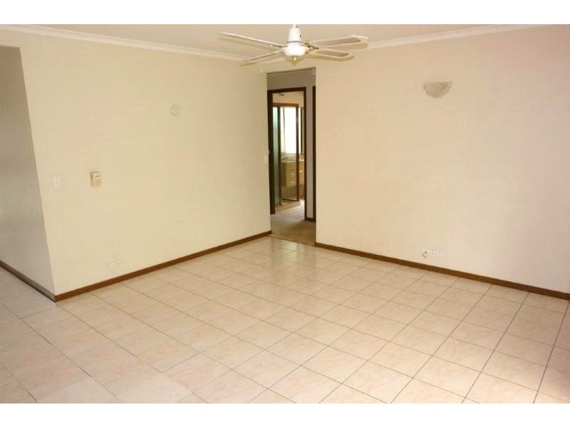 5 Miena Close, Riverhills QLD 4074