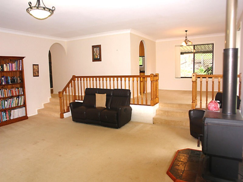 724 Hawkesbury Rd, Anstead QLD 4070