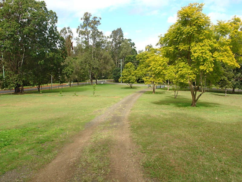 724 Hawkesbury Rd, Anstead QLD 4070