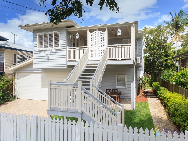 81 Sandon St, Graceville QLD 4075