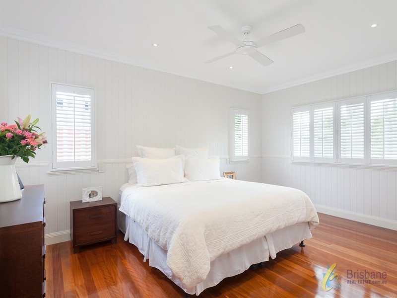 81 Sandon St, Graceville QLD 4075