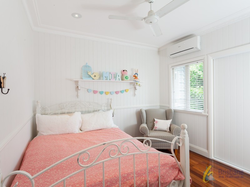 81 Sandon St, Graceville QLD 4075