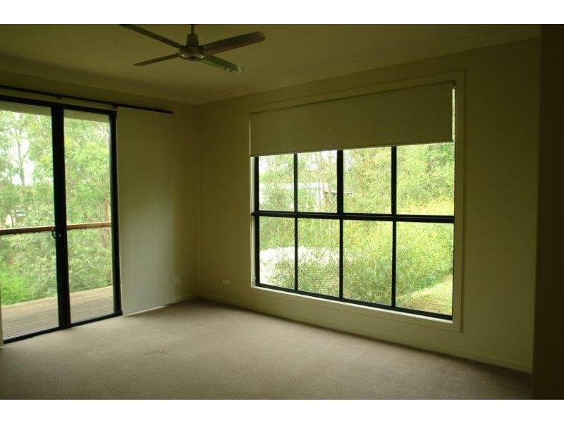 40 Emma Holt Court, Mount Crosby QLD 4306