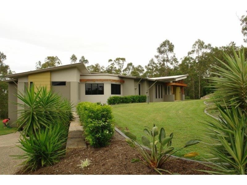 40 Emma Holt Court, Mount Crosby QLD 4306