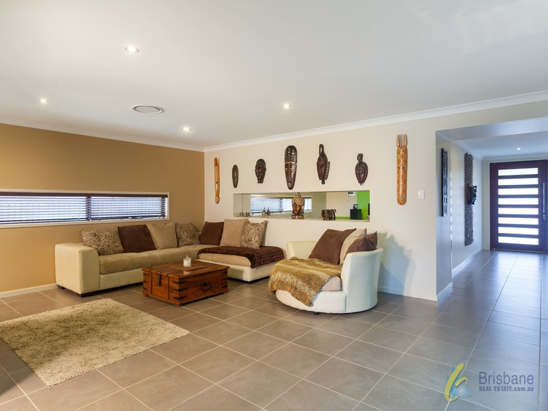 4 Paperbark Circuit, Moggill QLD 4070