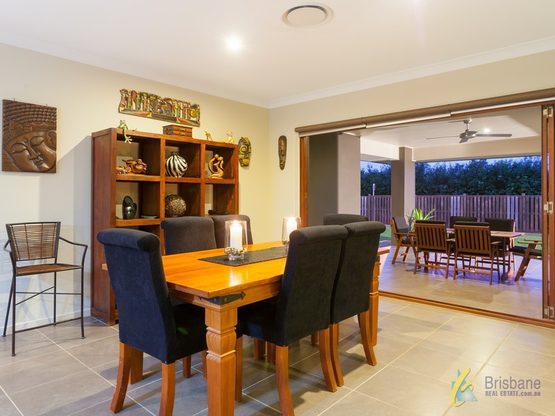 4 Paperbark Circuit, Moggill QLD 4070