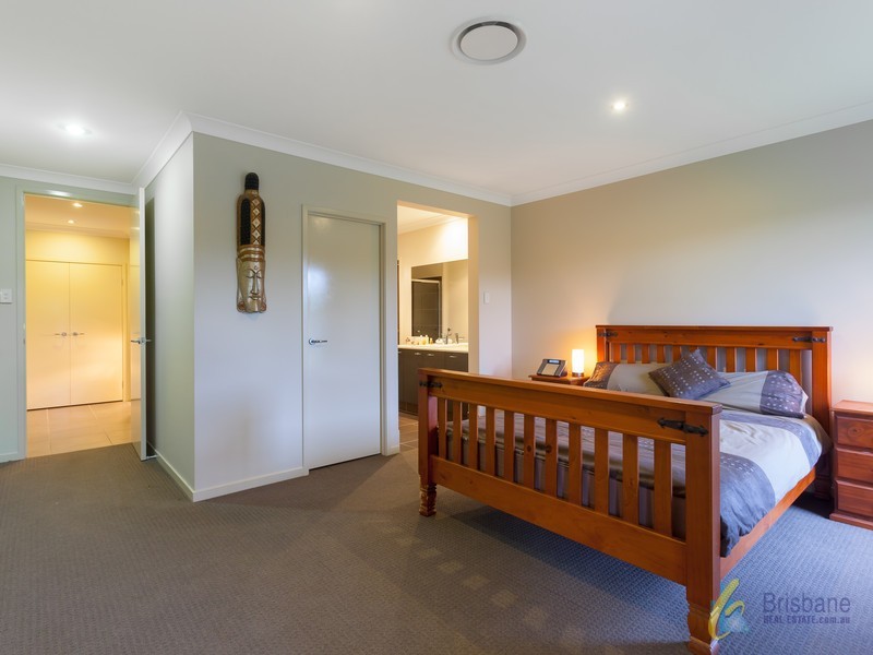 4 Paperbark Circuit, Moggill QLD 4070