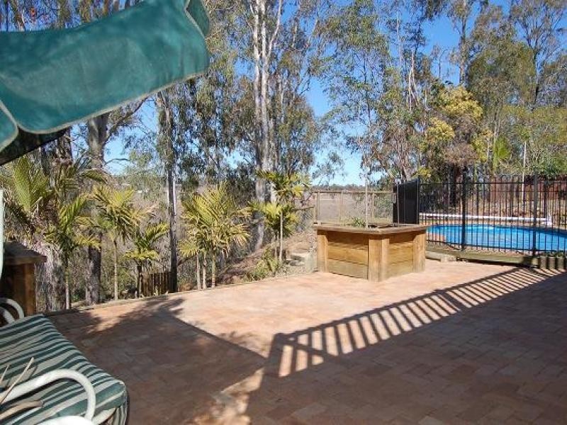 31 Aringa Cres, Karana Downs QLD 4306