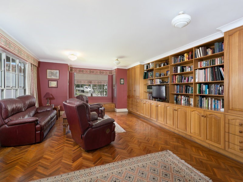 7 Bruan Close, Middle Park QLD 4074