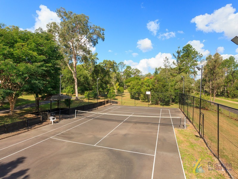 303 Pinjarra Road, Pinjarra Hills QLD 4069