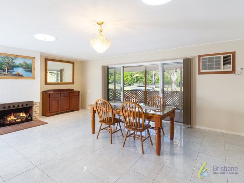 303 Pinjarra Road, Pinjarra Hills QLD 4069