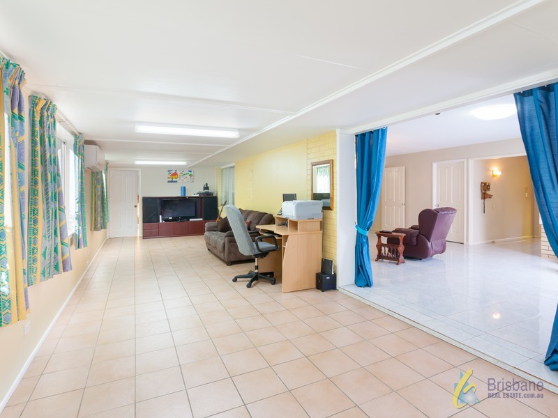 303 Pinjarra Road, Pinjarra Hills QLD 4069