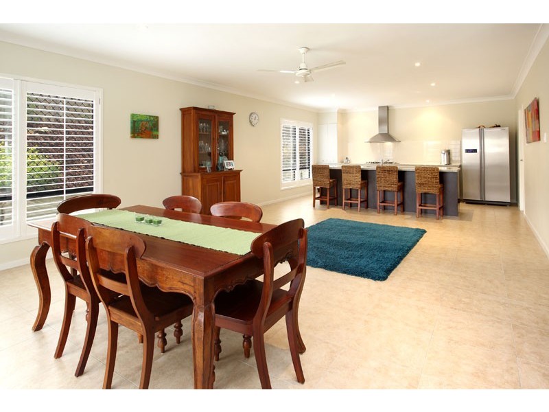 87 Bozzato Place, Kenmore QLD 4069