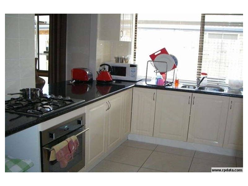 6 Minaji Court, Karana Downs QLD 4306