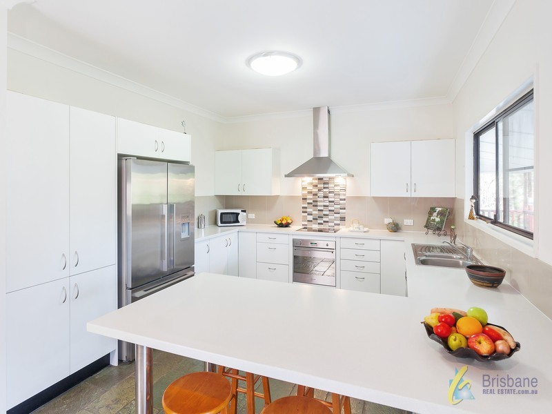 68 Pacey Rd, Upper Brookfield QLD 4069