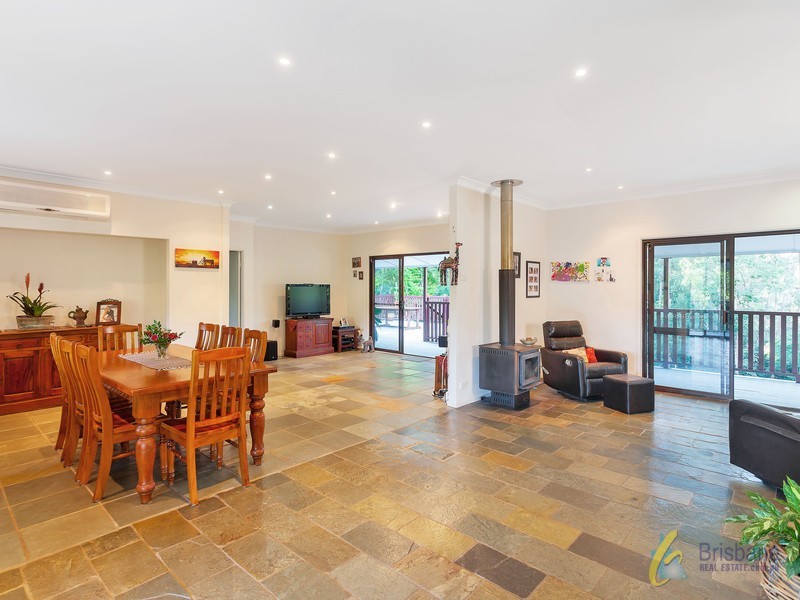 68 Pacey Rd, Upper Brookfield QLD 4069