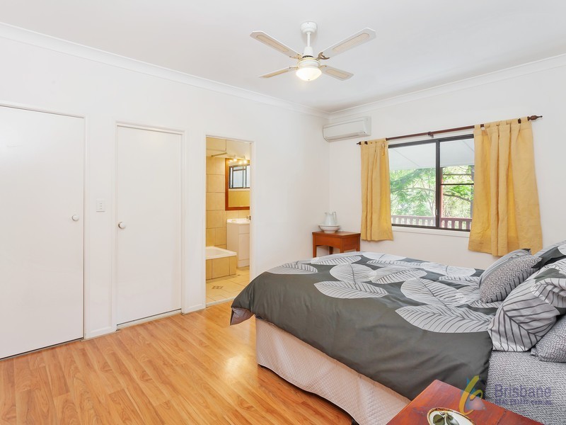 68 Pacey Rd, Upper Brookfield QLD 4069