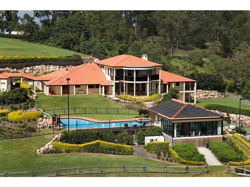 421 Grandview Road, Pullenvale QLD 4069