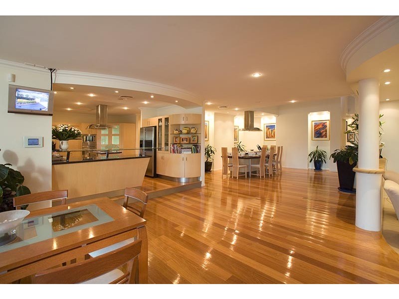 421 Grandview Road, Pullenvale QLD 4069