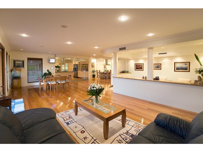 421 Grandview Road, Pullenvale QLD 4069