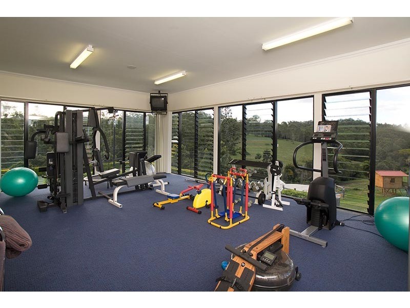 421 Grandview Road, Pullenvale QLD 4069