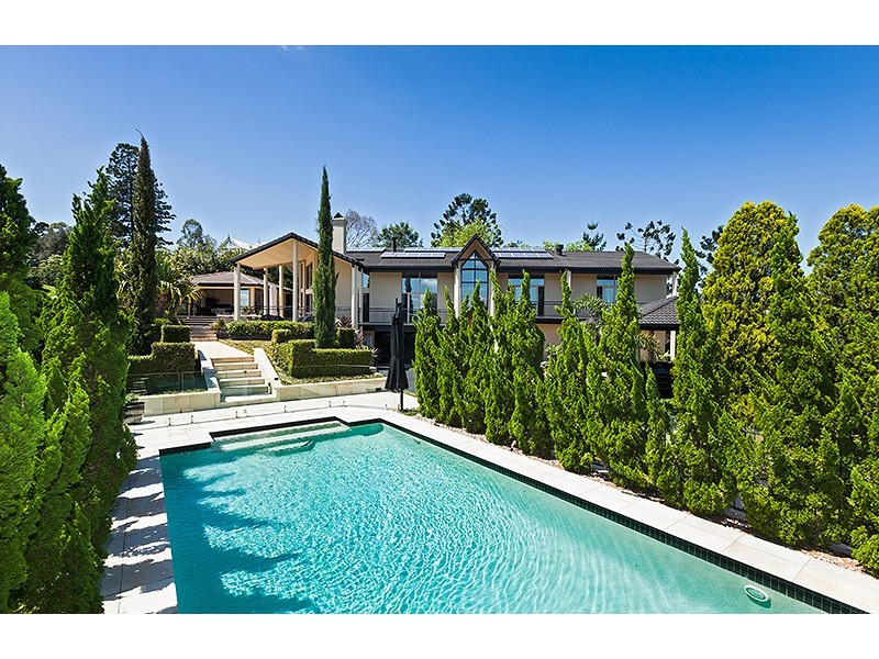 30 Corniche Place, Brookfield QLD 4069