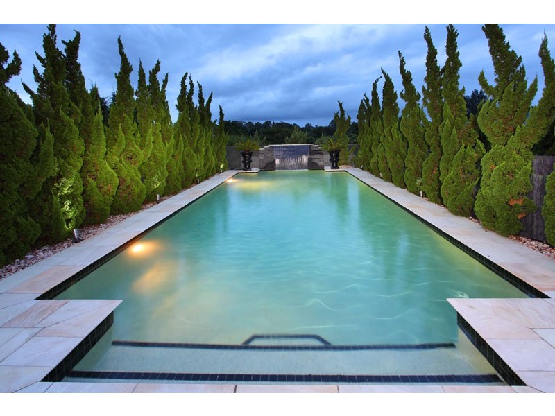 30 Corniche Place, Brookfield QLD 4069