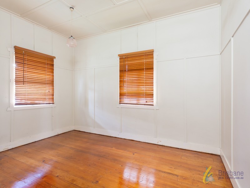 13 Rakeevan Rd, Graceville QLD 4075