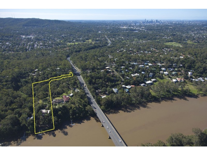 15 Vidgen Lane, Kenmore QLD 4069
