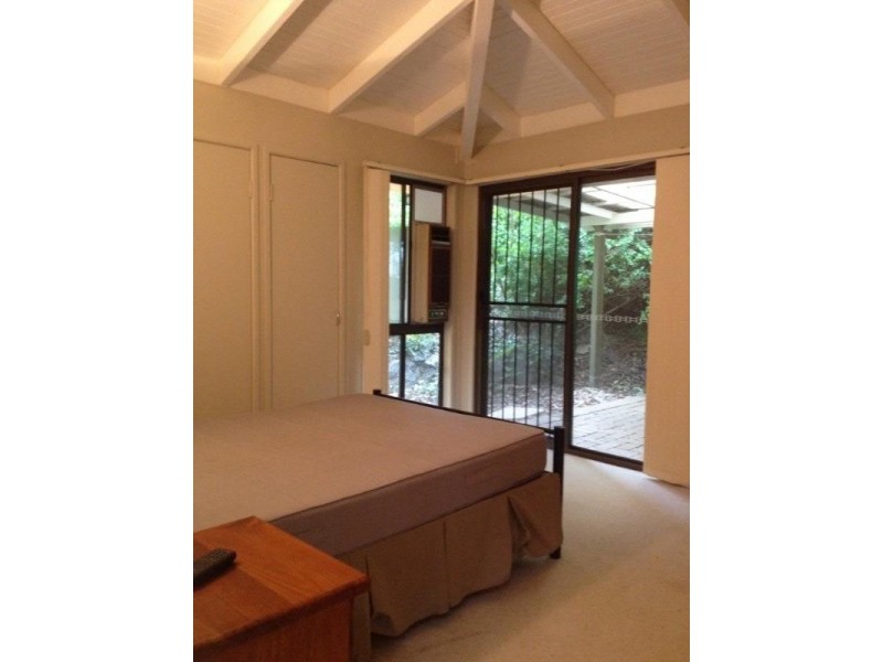 73 Chapel Hill Road, Chapel Hill QLD 4069