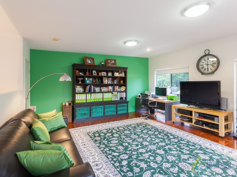 39 Botticelli St, Fig Tree Pocket QLD 4069