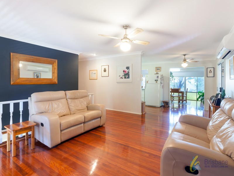 8 Camelot St, Tennyson QLD 4105