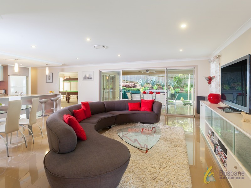 86 Gordon Cct, Seventeen Mile Rocks QLD 4073