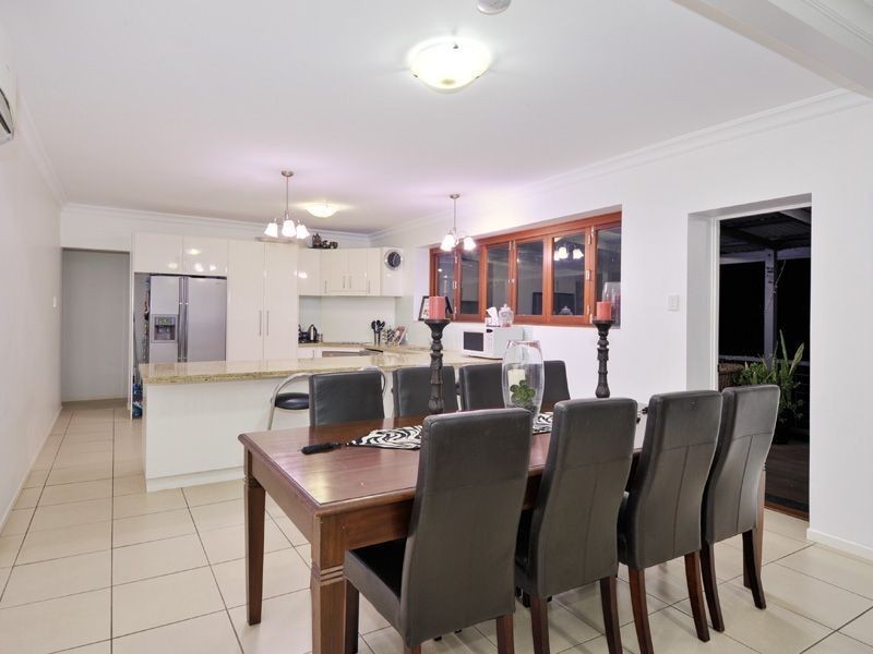 359 Brookfield Road, Kenmore Hills QLD 4069