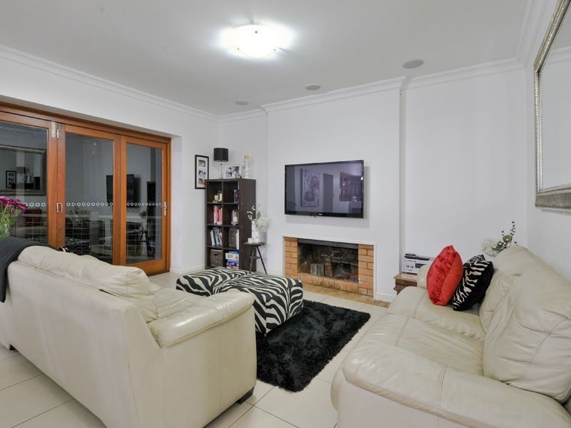 359 Brookfield Road, Kenmore Hills QLD 4069