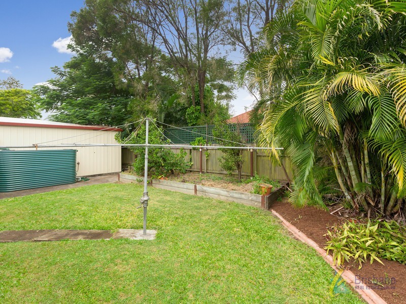 19 Sandon St, Graceville QLD 4075