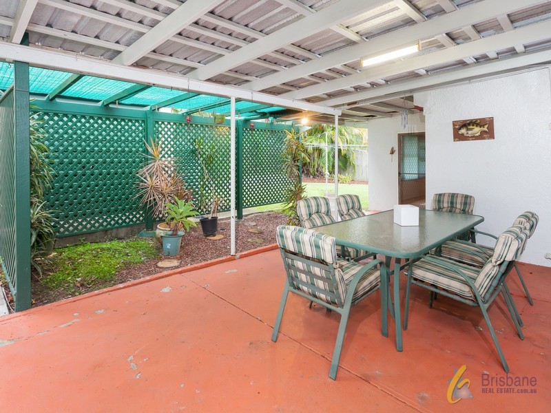 19 Sandon St, Graceville QLD 4075