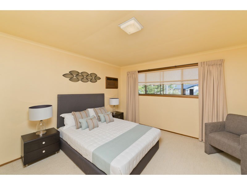 27 Tanglewood St, Middle Park QLD 4074