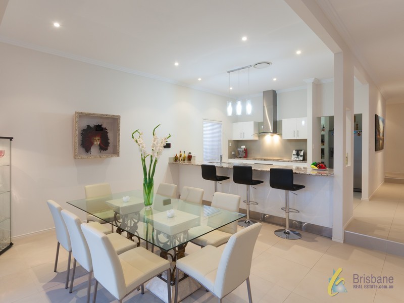 Sinnamon Park QLD 4073