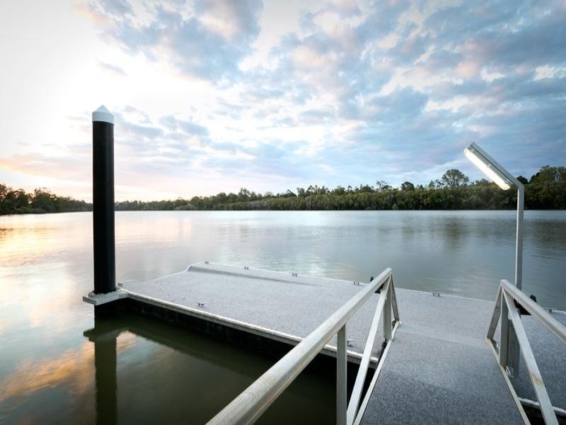 101 Brisbane Corso, Fairfield QLD 4103