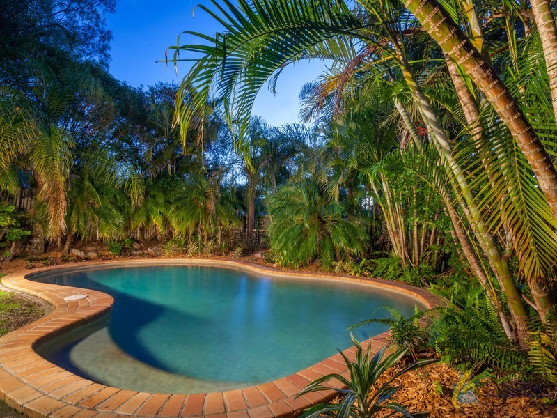 5 Olley Court, Brookfield QLD 4069