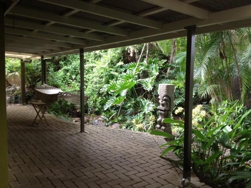 73 Chapel Hill Road, Chapel Hill QLD 4069