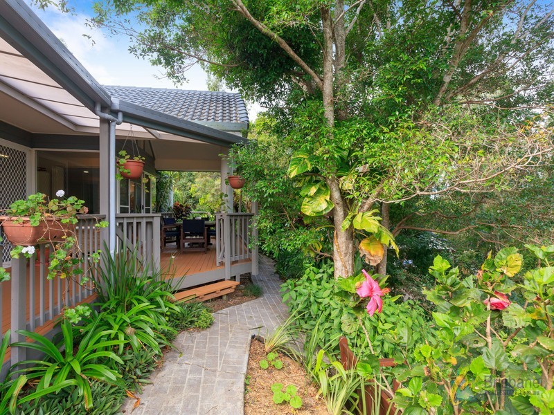 75 Ironbark Road, Chapel Hill QLD 4069